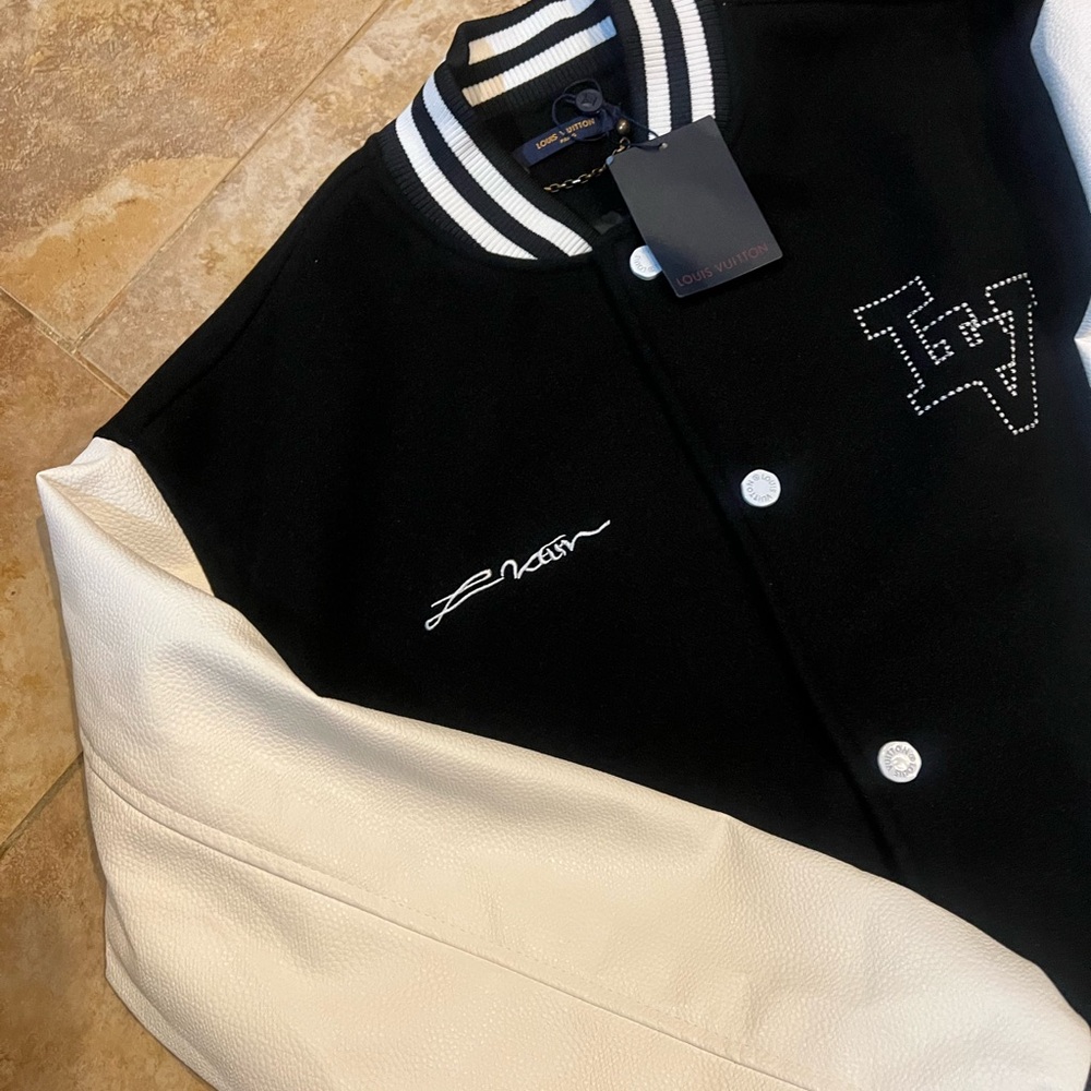 LV JACKET - Picture 3 of 9